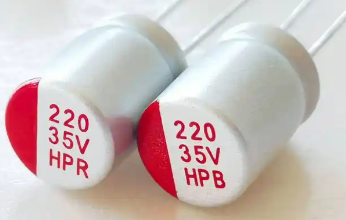固態(tài)電容的性能特點有哪些？